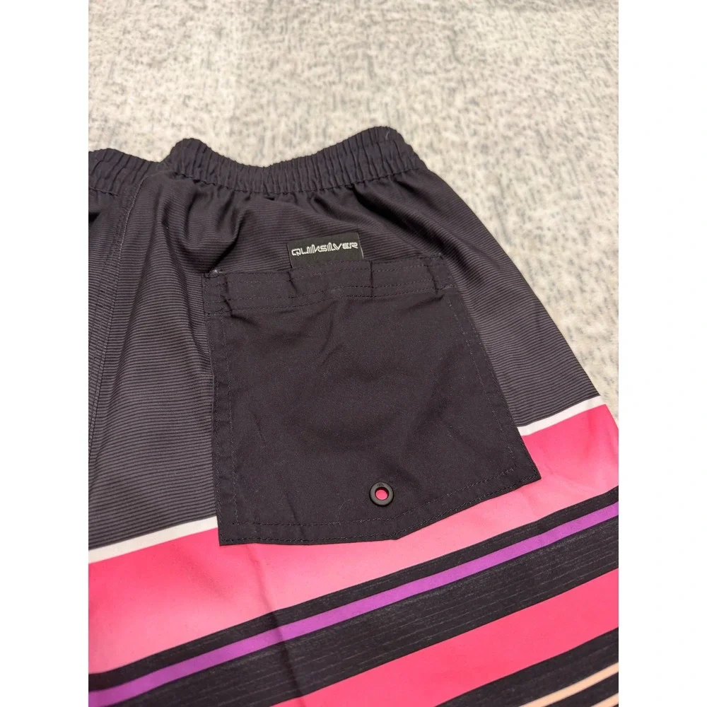 Quiksilver Men D Swell Vision Volley 17 Swim Trunks Black Pink Stripe Size S NWT
